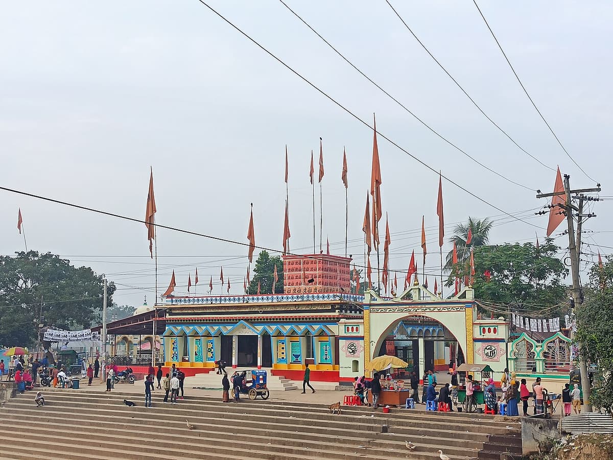 Kharampur Mazar Sharif, Brahmanbaria