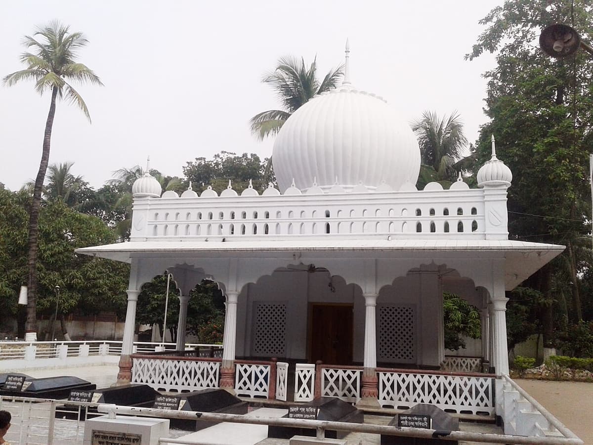 Lalon Shah's Shrine, Kushtia