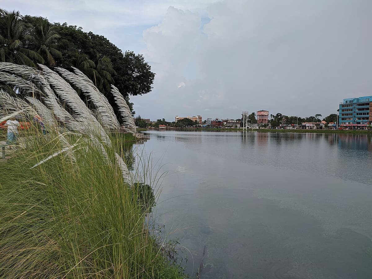 Shakuni Lake, Madaripur