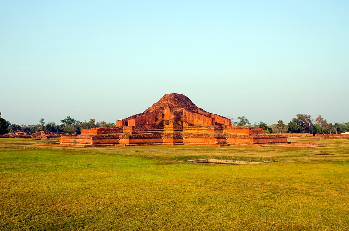 Paharpur Buddhist Vihara (Somapura Mahavihara), Naogaon