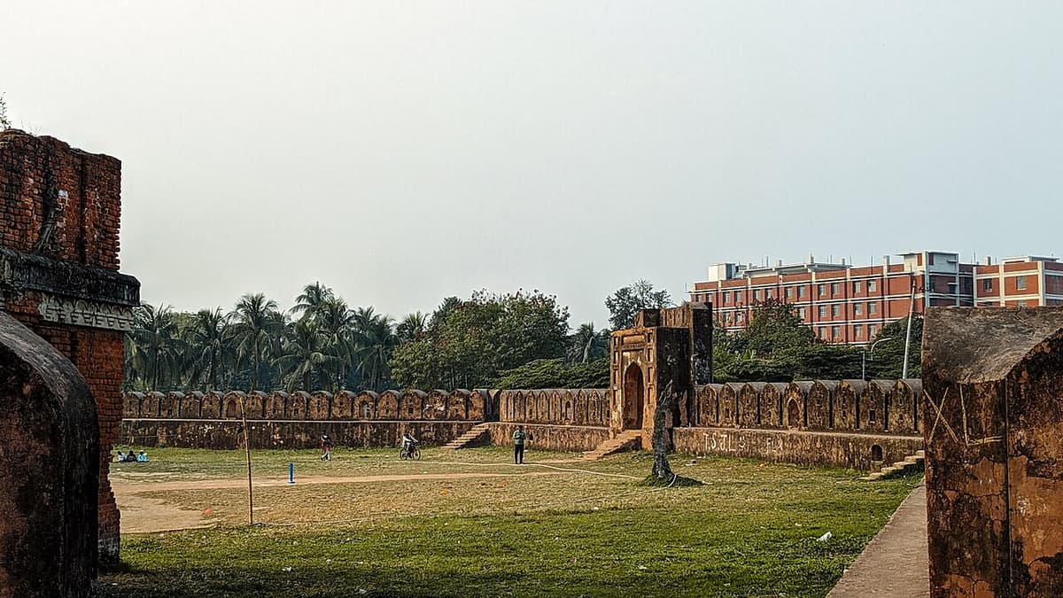 Hajiganj Fort, Narayanganj